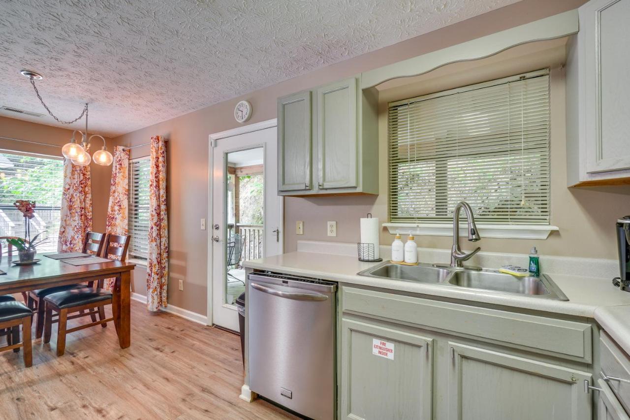 Gatlinburg Vacation Rental Balcony With Hot Tub! エクステリア 写真