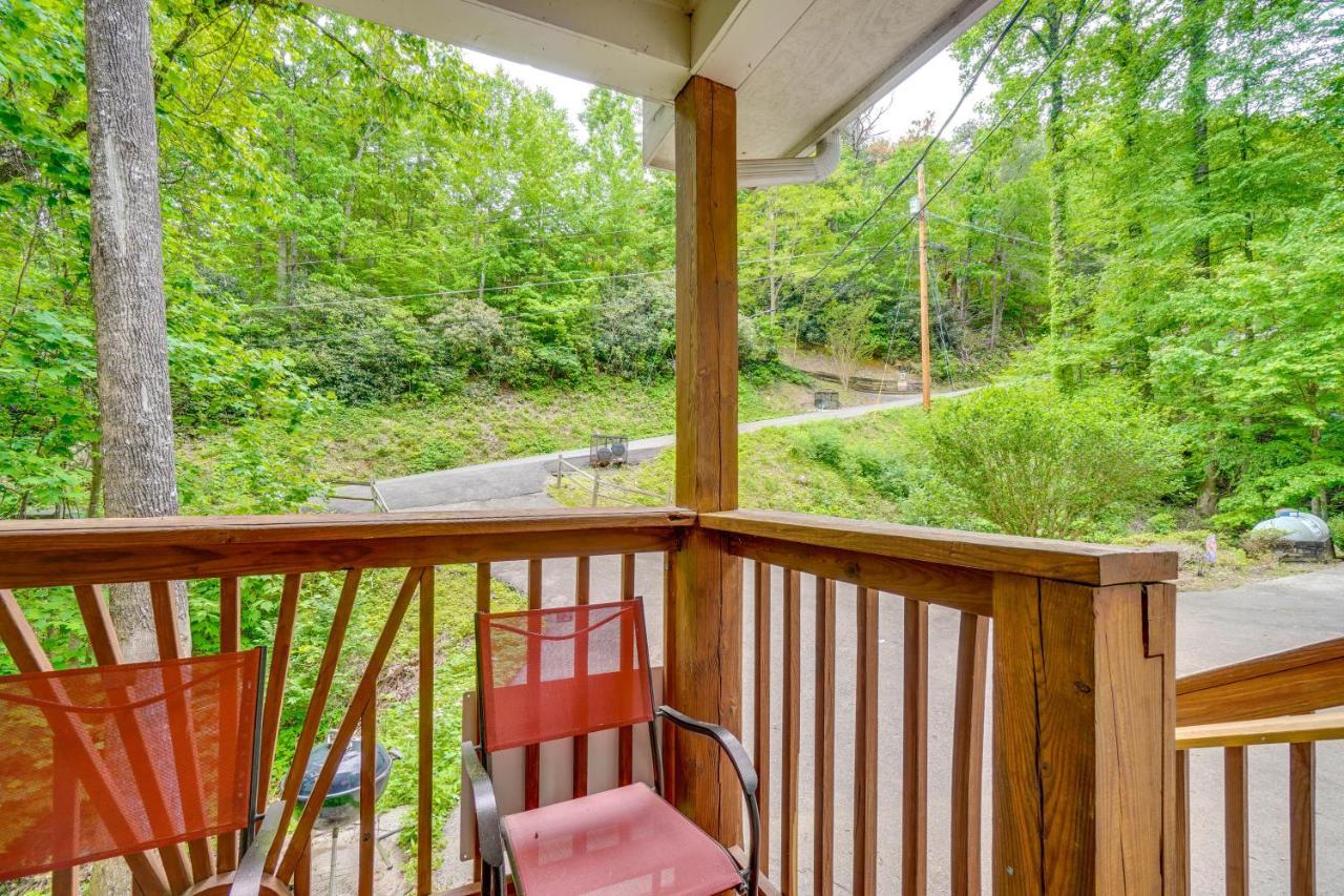 Gatlinburg Vacation Rental Balcony With Hot Tub! エクステリア 写真